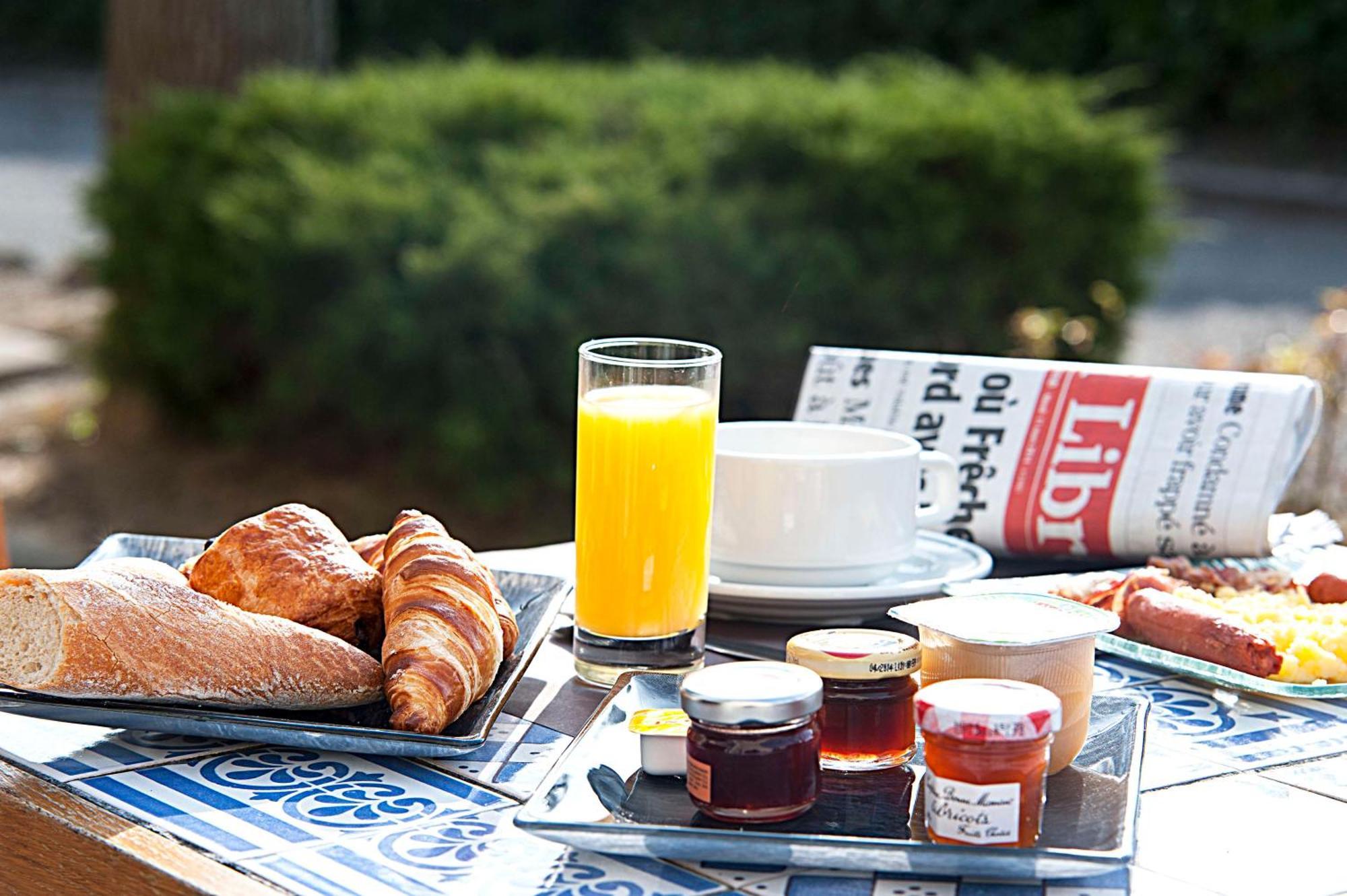 Brit Hotel Bosquet Carcassonne Cite ภายนอก รูปภาพ